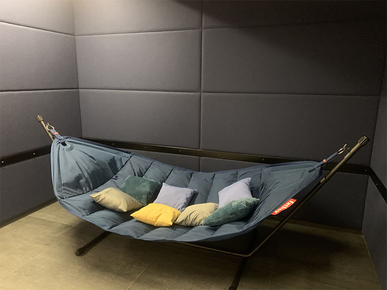 AIRGAP office hammock